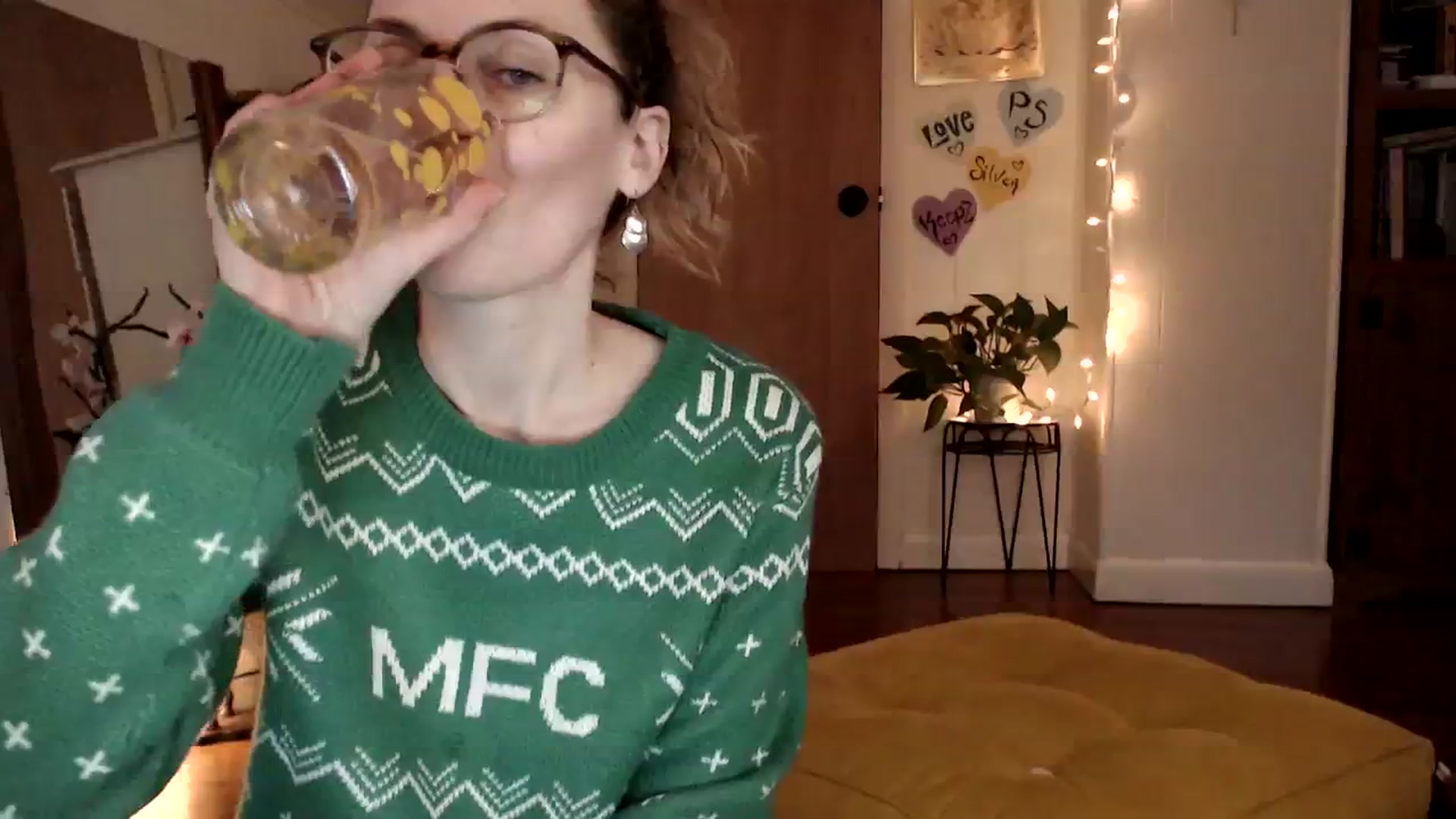 Gallery image thumbnail from WildflowerEm's myfreecams stream on, 03/02/2024, 22:37 image 8 of 20