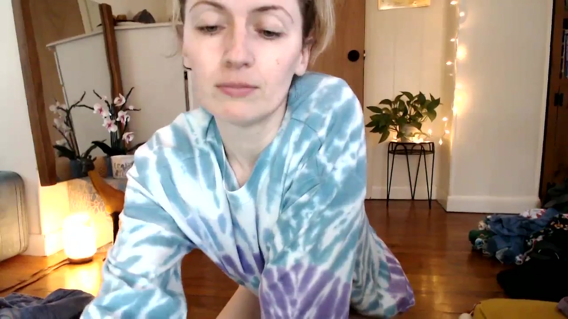 Gallery image thumbnail from WildflowerEm's myfreecams stream on, 03/06/2024, 20:39 image 10 of 20