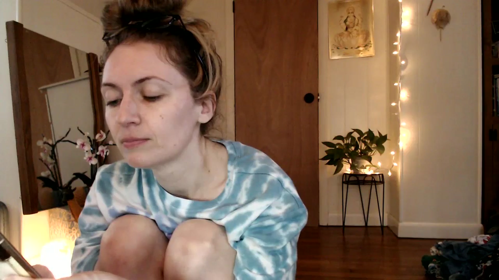 Gallery image thumbnail from WildflowerEm's myfreecams stream on, 03/06/2024, 20:39 image 14 of 20