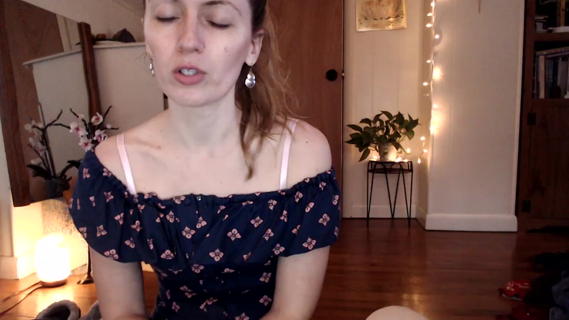 Gallery image thumbnail from WildflowerEm's myfreecams stream on, 03/09/2024, 21:35 image 7 of 20