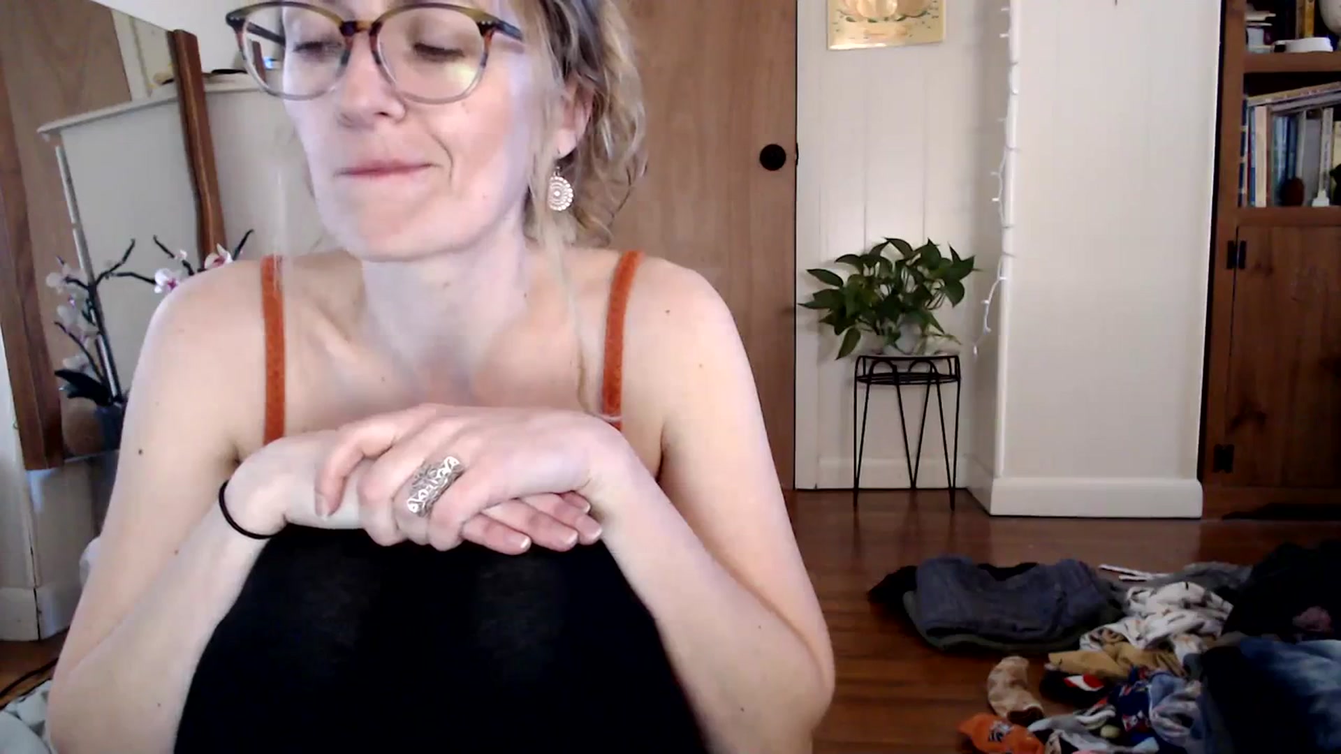 Gallery image thumbnail from WildflowerEm's myfreecams stream on, 03/12/2024, 19:08 image 6 of 20