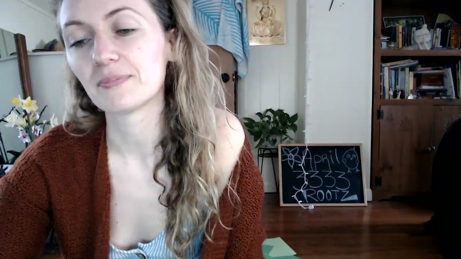 Gallery image thumbnail from WildflowerEm's myfreecams stream on, 04/13/2024, 21:41 image 1 of 20