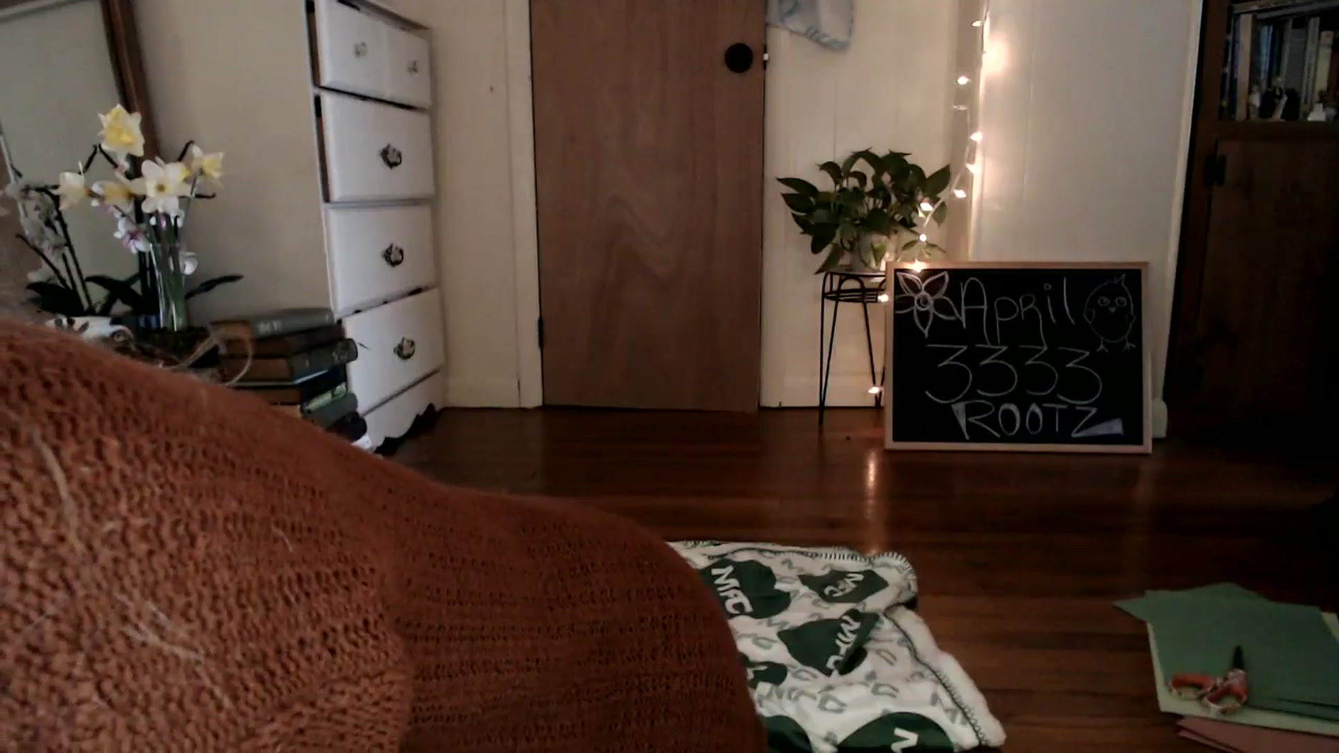 Gallery image thumbnail from WildflowerEm's myfreecams stream on, 04/13/2024, 21:41 image 17 of 20