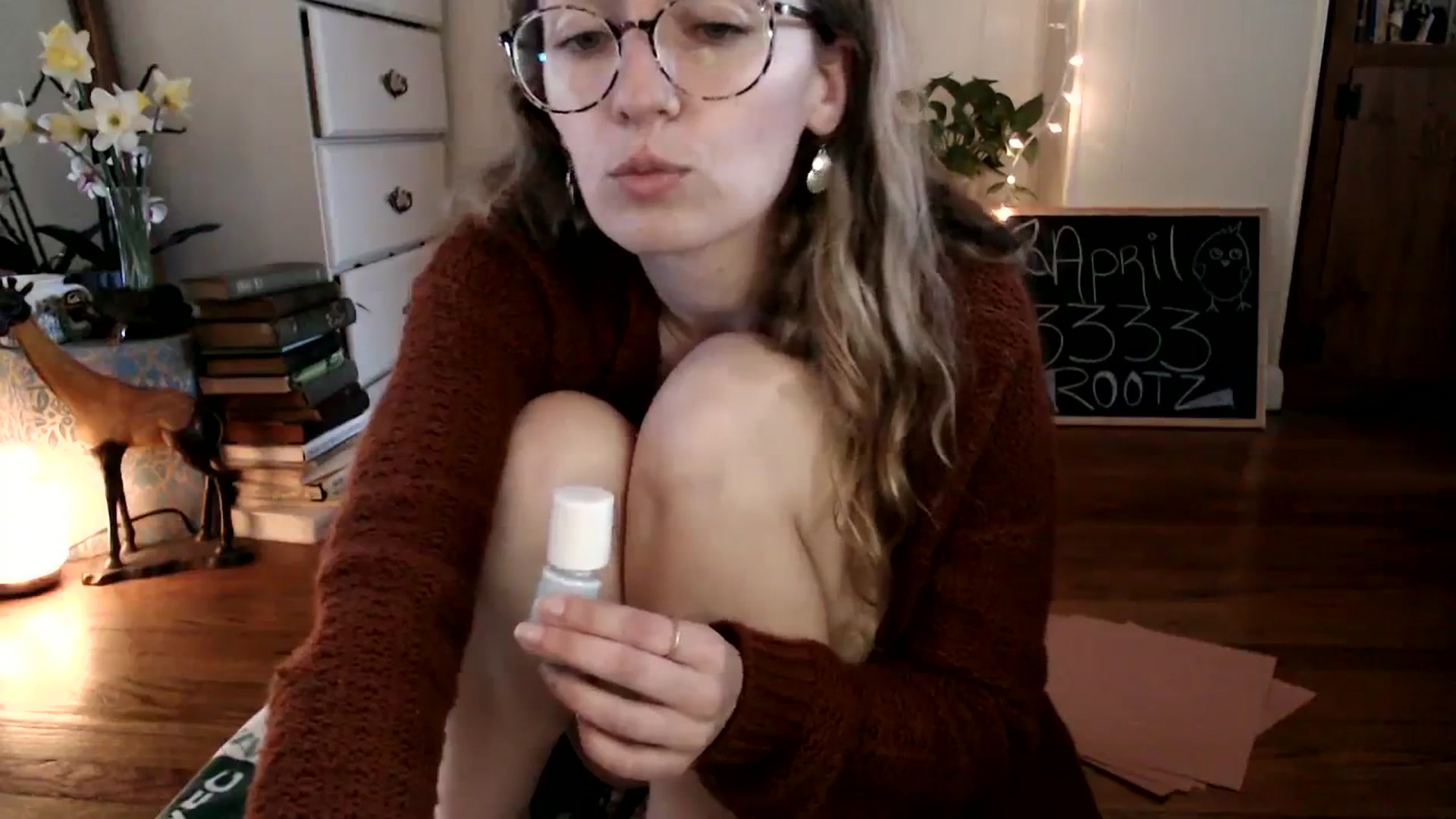 Gallery image thumbnail from WildflowerEm's myfreecams stream on, 04/13/2024, 21:41 image 9 of 20
