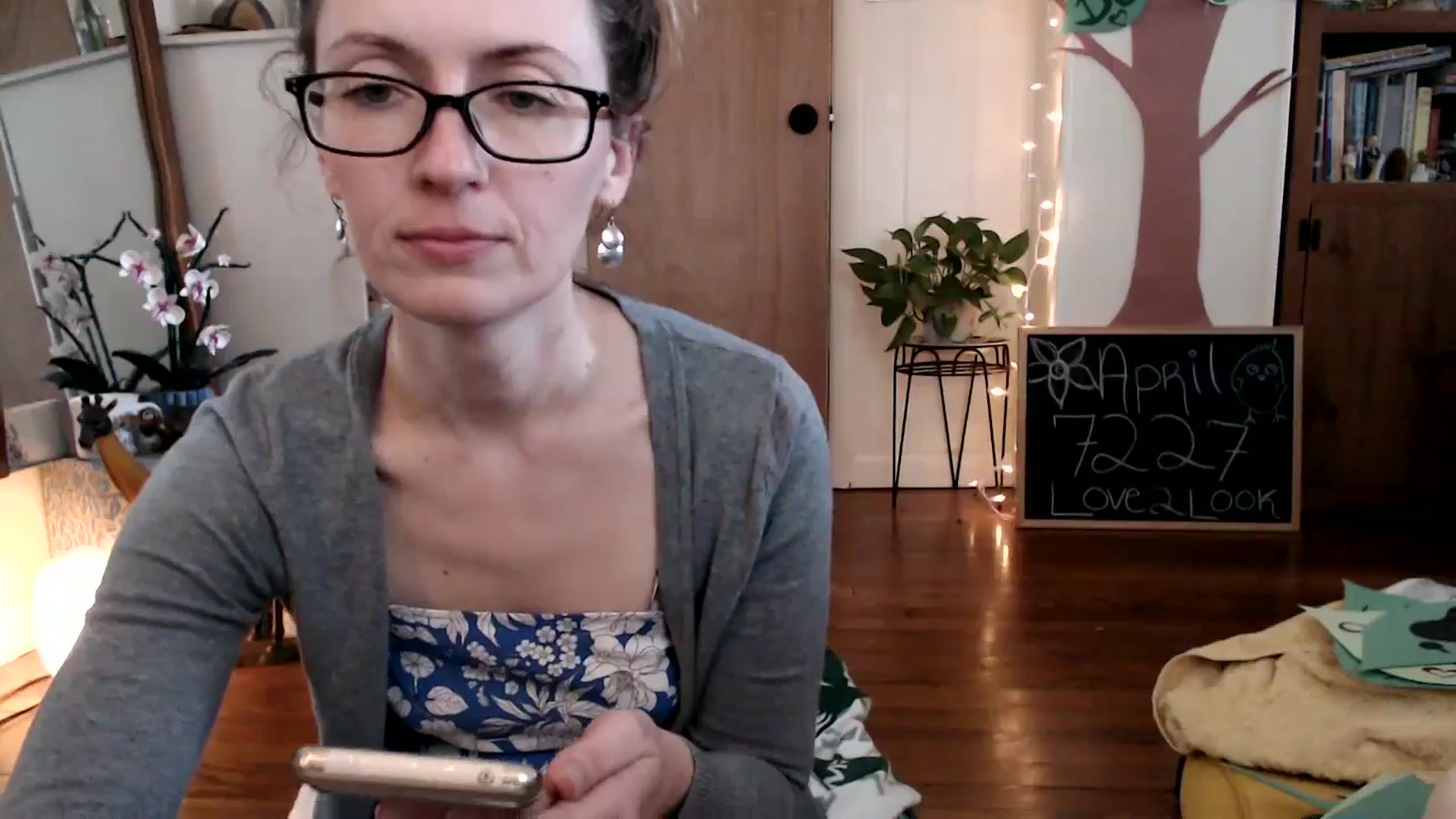 Gallery image thumbnail from WildflowerEm's myfreecams stream on, 04/21/2024, 21:46 image 12 of 20