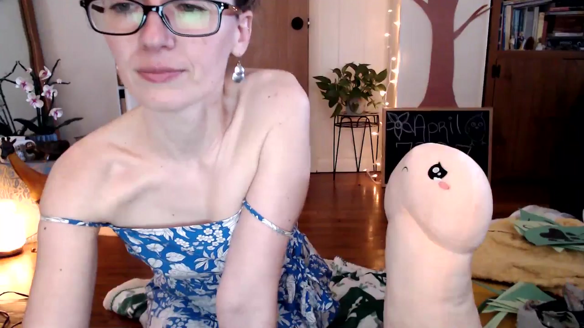 Gallery image thumbnail from WildflowerEm's myfreecams stream on, 04/21/2024, 21:46 image 17 of 20