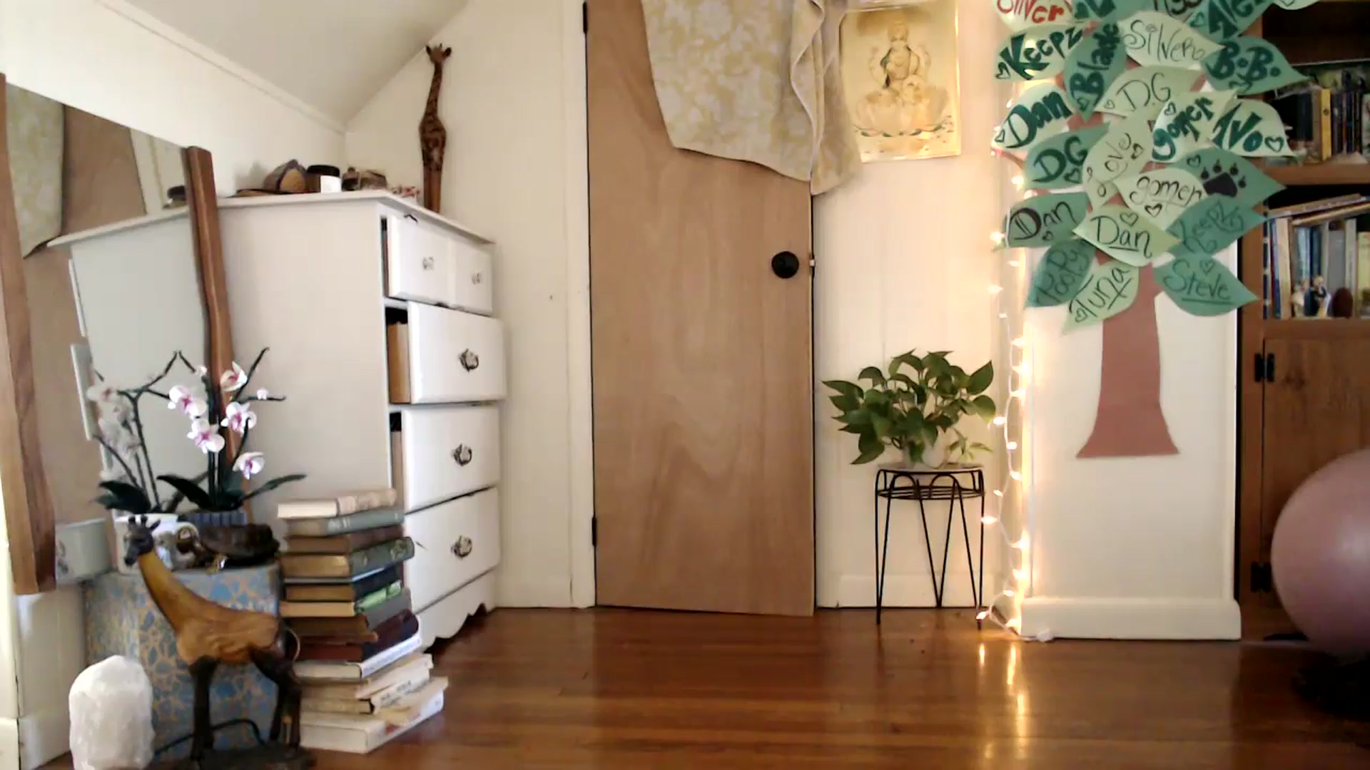 Gallery image thumbnail from WildflowerEm's myfreecams stream on, 05/04/2024, 21:42 image 3 of 20