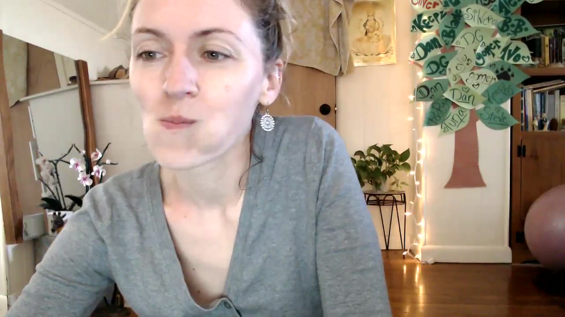 Gallery image thumbnail from WildflowerEm's myfreecams stream on, 05/04/2024, 21:42 image 7 of 20