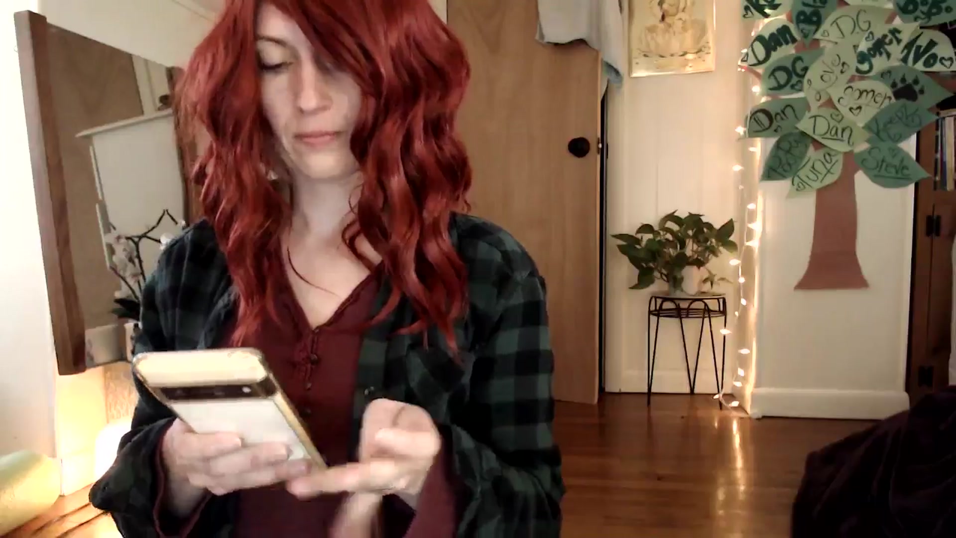 Gallery image thumbnail from WildflowerEm's myfreecams stream on, 05/19/2024, 21:58 image 8 of 20