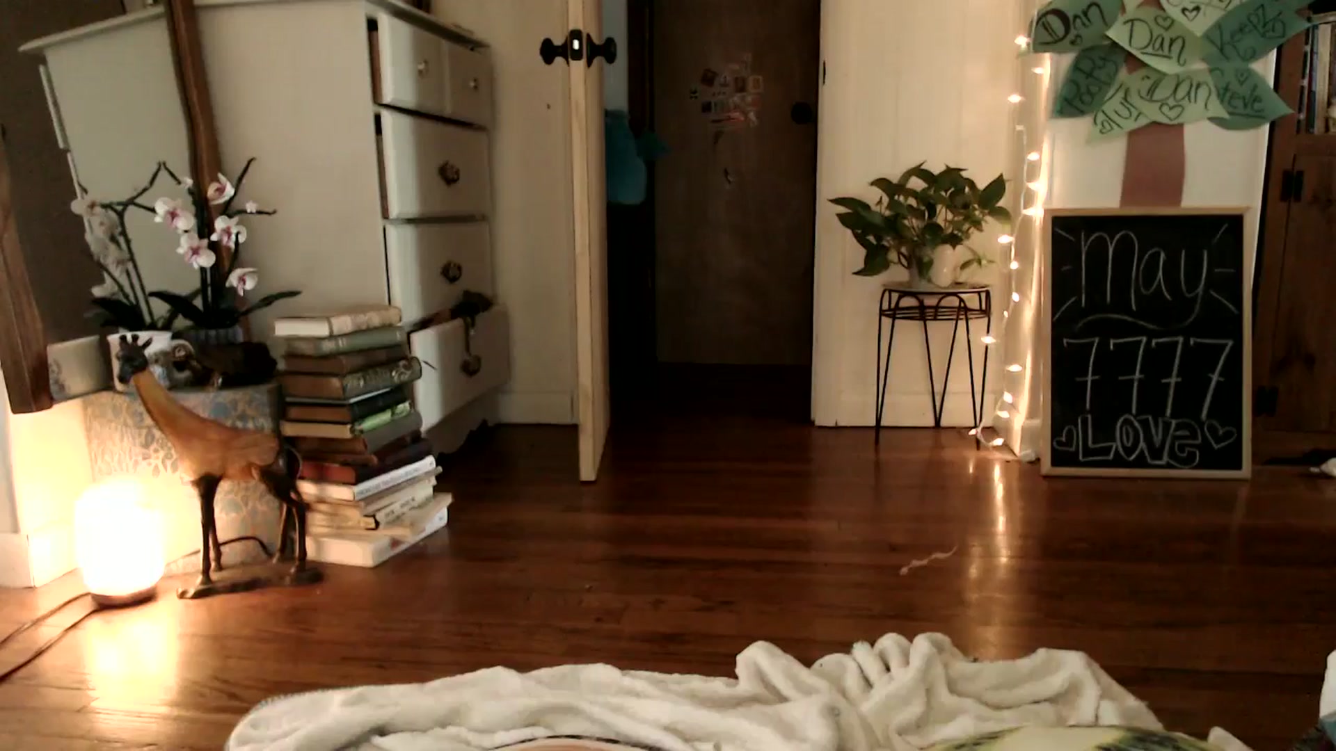Gallery image thumbnail from WildflowerEm's myfreecams stream on, 05/27/2024, 21:24 image 6 of 20