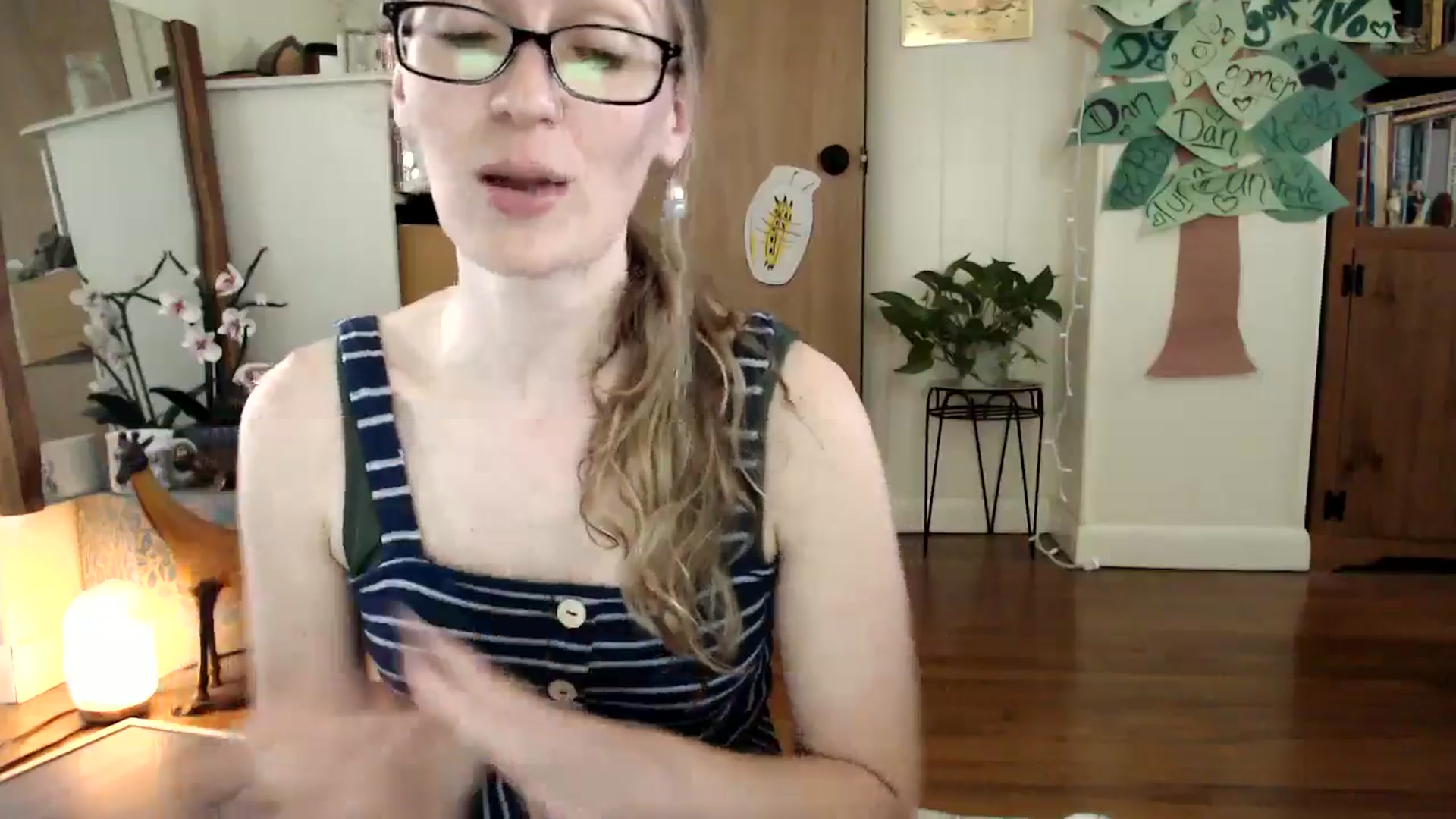 Gallery image thumbnail from WildflowerEm's myfreecams stream on, 06/02/2024, 21:21 image 2 of 20