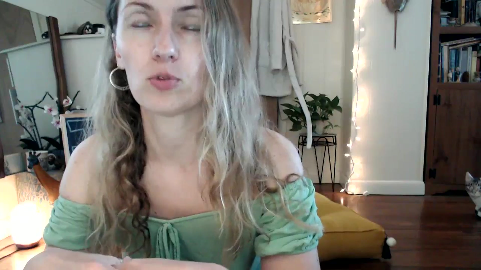 Gallery image thumbnail from WildflowerEm's myfreecams stream on, 06/09/2024, 22:32 image 3 of 20