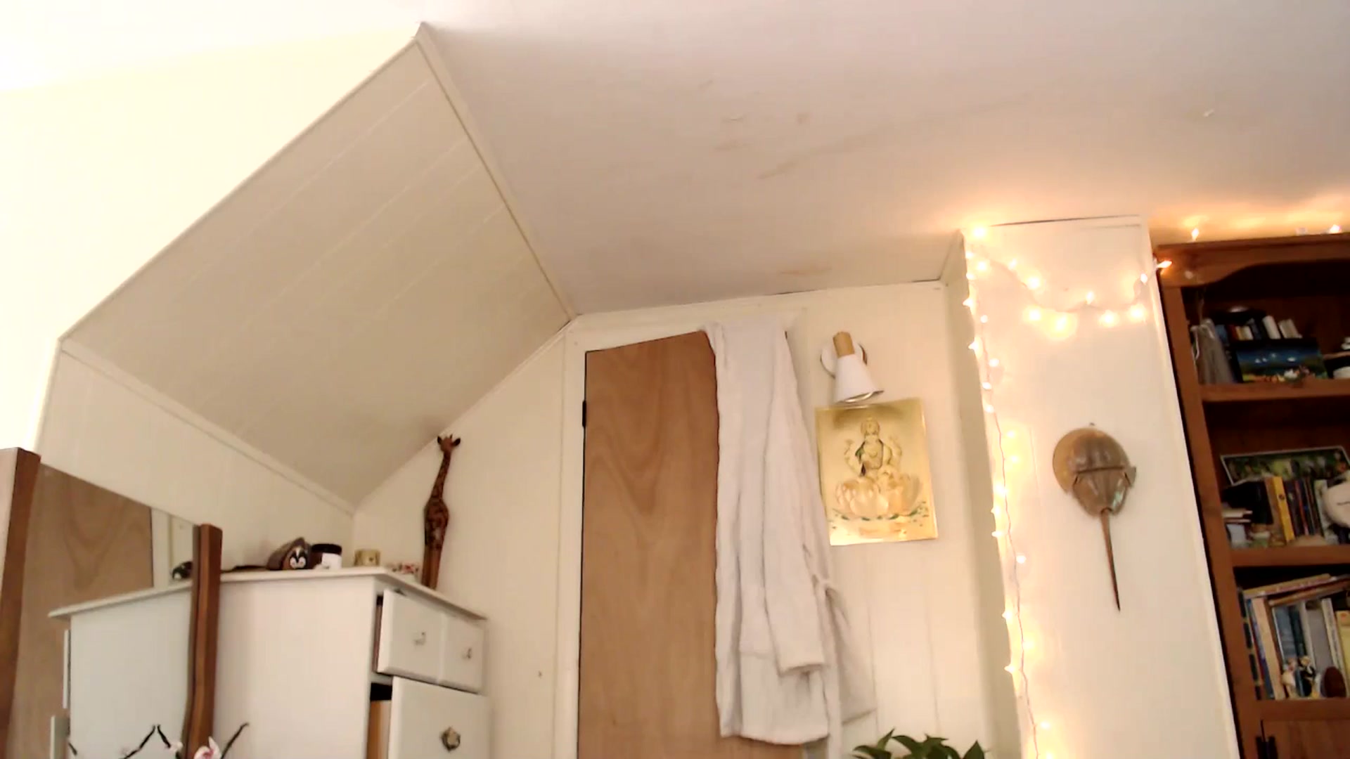 Gallery image thumbnail from WildflowerEm's myfreecams stream on, 06/09/2024, 22:32 image 5 of 20