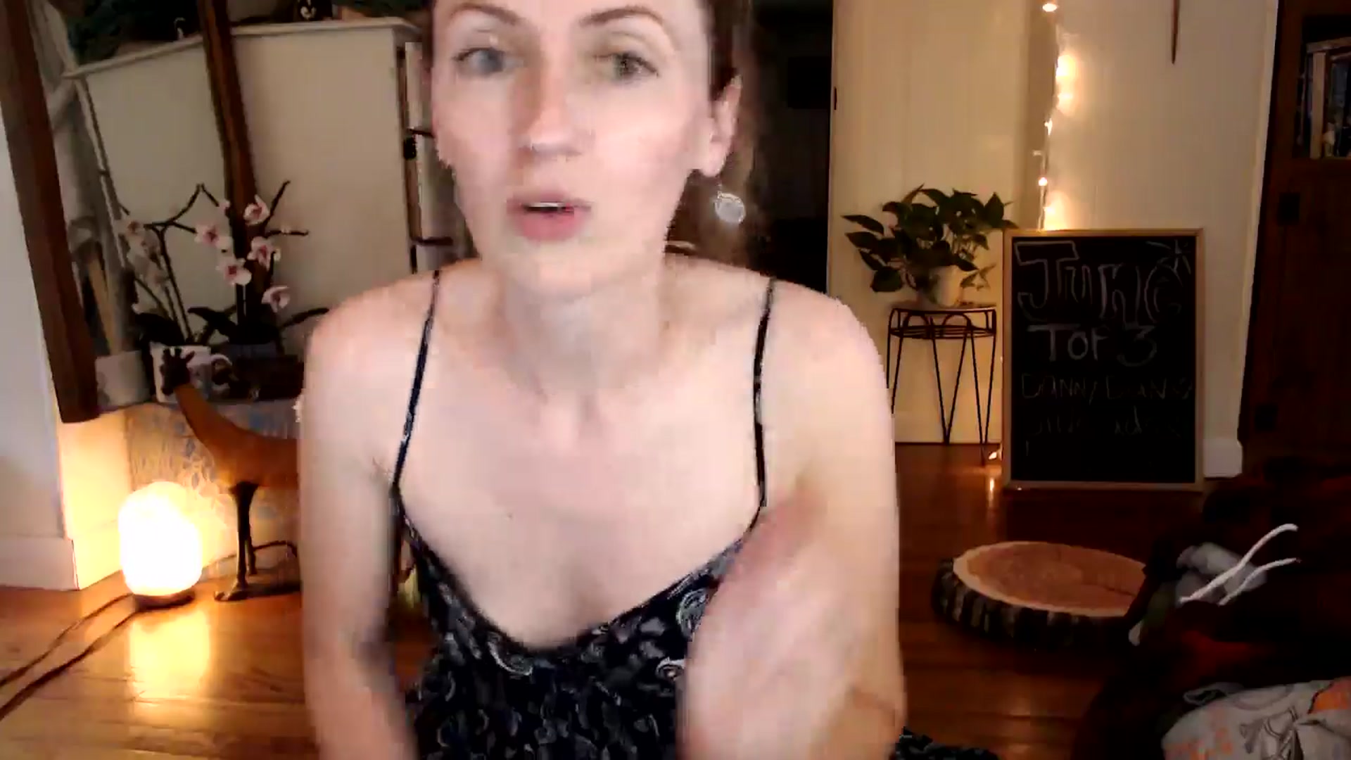 Gallery image thumbnail from WildflowerEm's myfreecams stream on, 06/22/2024, 22:02 image 4 of 20