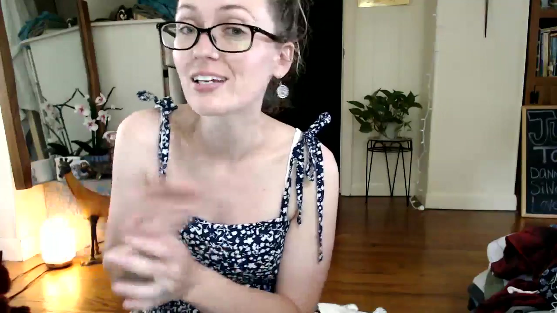 Gallery image thumbnail from WildflowerEm's myfreecams stream on, 06/23/2024, 22:38 image 4 of 20