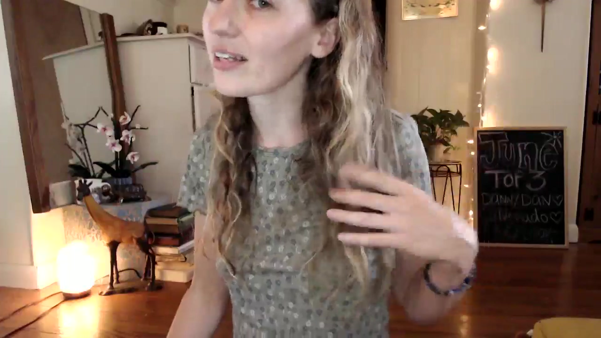 Gallery image thumbnail from WildflowerEm's myfreecams stream on, 06/30/2024, 21:29 image 4 of 20