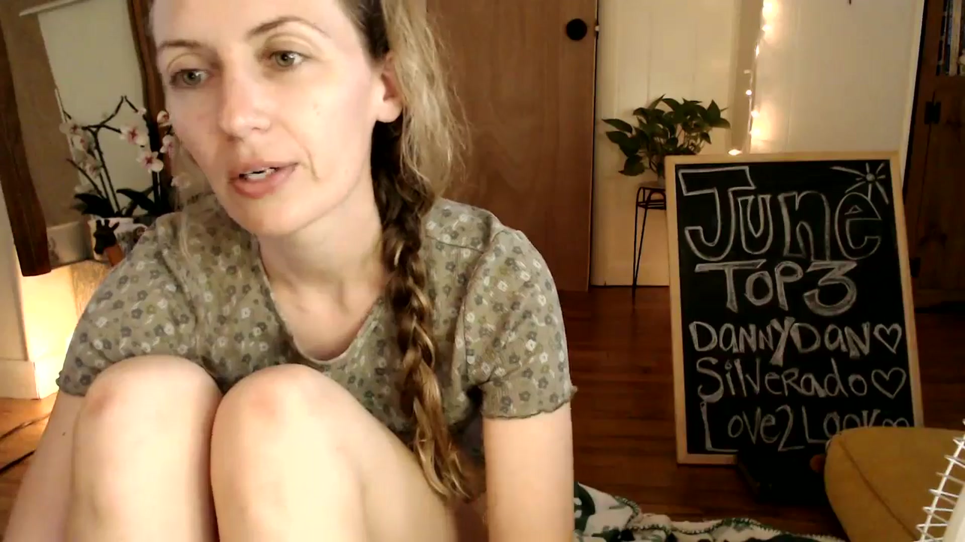 Gallery image thumbnail from WildflowerEm's myfreecams stream on, 06/30/2024, 21:29 image 19 of 20
