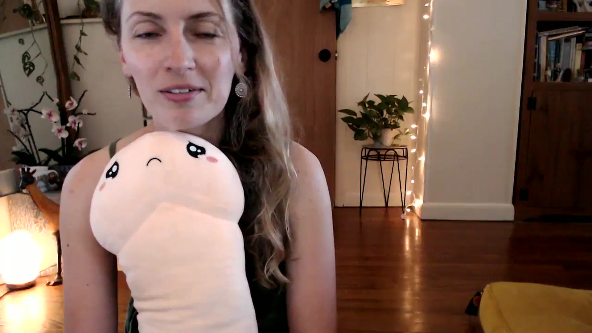Gallery image thumbnail from WildflowerEm's myfreecams stream on, 07/06/2024, 22:22 image 3 of 20