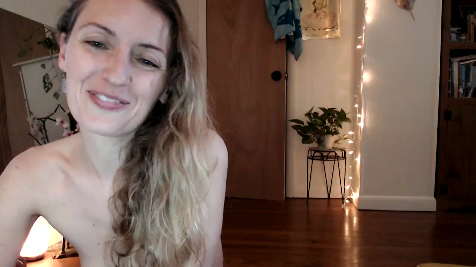 Gallery image thumbnail from WildflowerEm's myfreecams stream on, 07/06/2024, 22:22 image 12 of 20