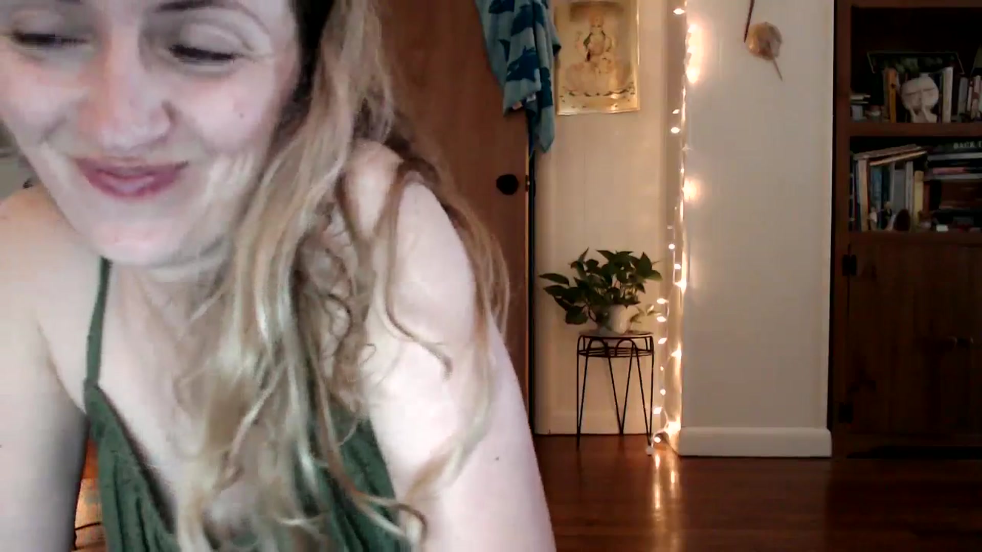 Gallery image thumbnail from WildflowerEm's myfreecams stream on, 07/06/2024, 22:22 image 5 of 20