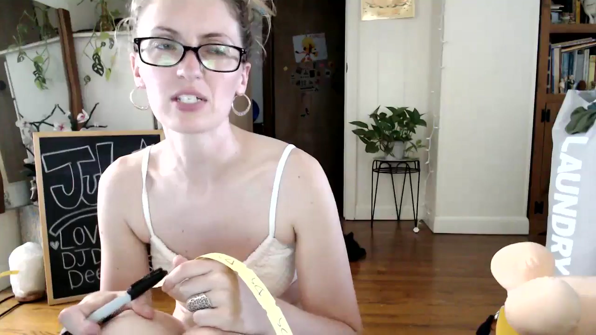 Gallery image thumbnail from WildflowerEm's myfreecams stream on, 07/07/2024, 22:44 image 7 of 20
