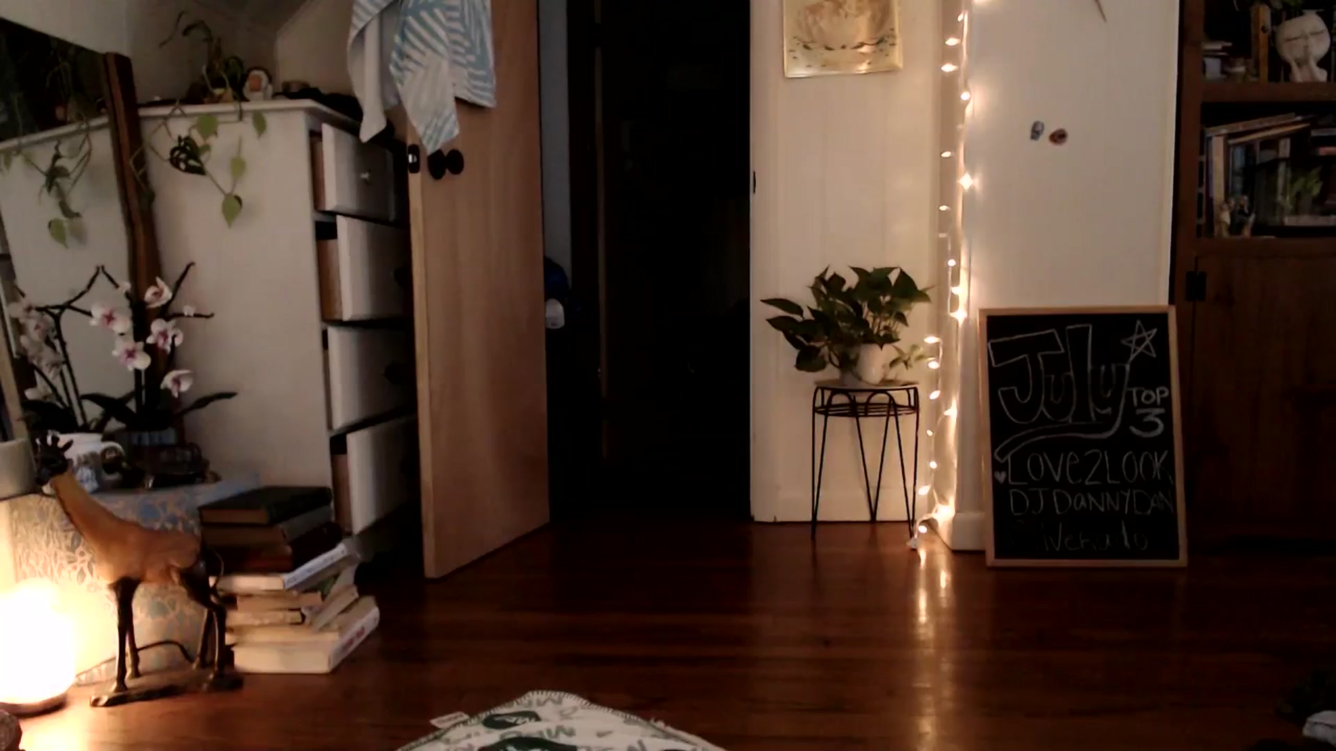 Gallery image thumbnail from WildflowerEm's myfreecams stream on, 07/20/2024, 22:16 image 10 of 20