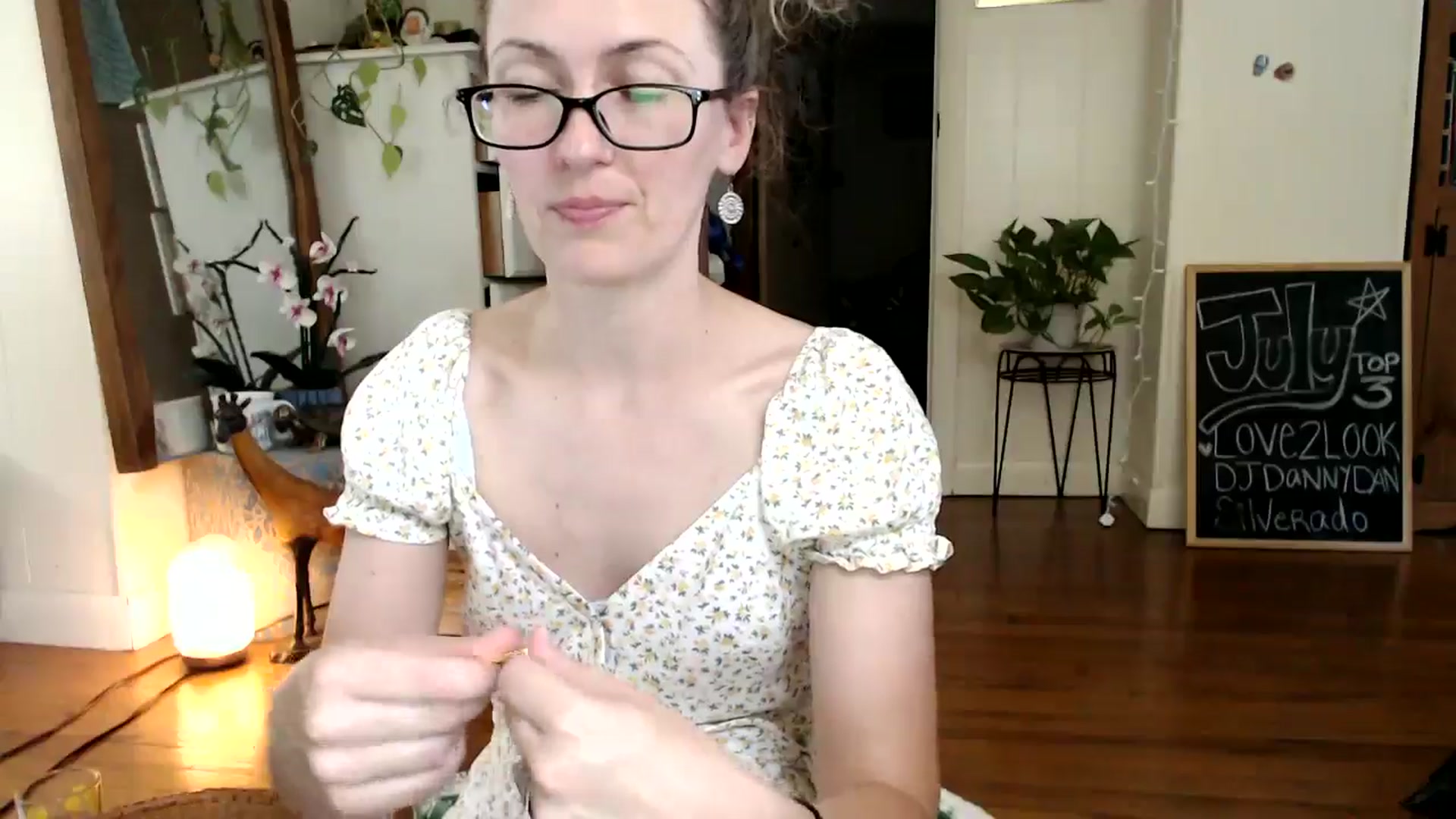 Gallery image thumbnail from WildflowerEm's myfreecams stream on, 07/20/2024, 22:16 image 3 of 20