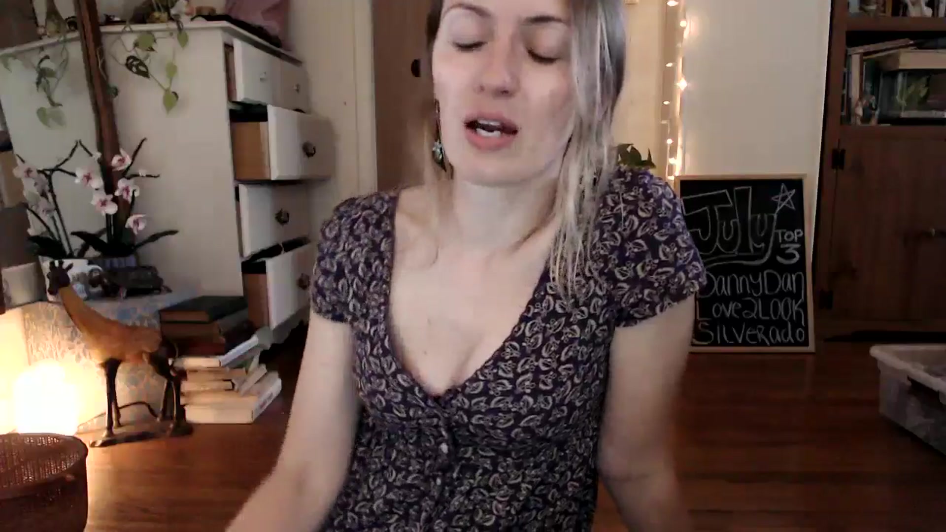 Gallery image thumbnail from WildflowerEm's myfreecams stream on, 07/27/2024, 21:19 image 7 of 20