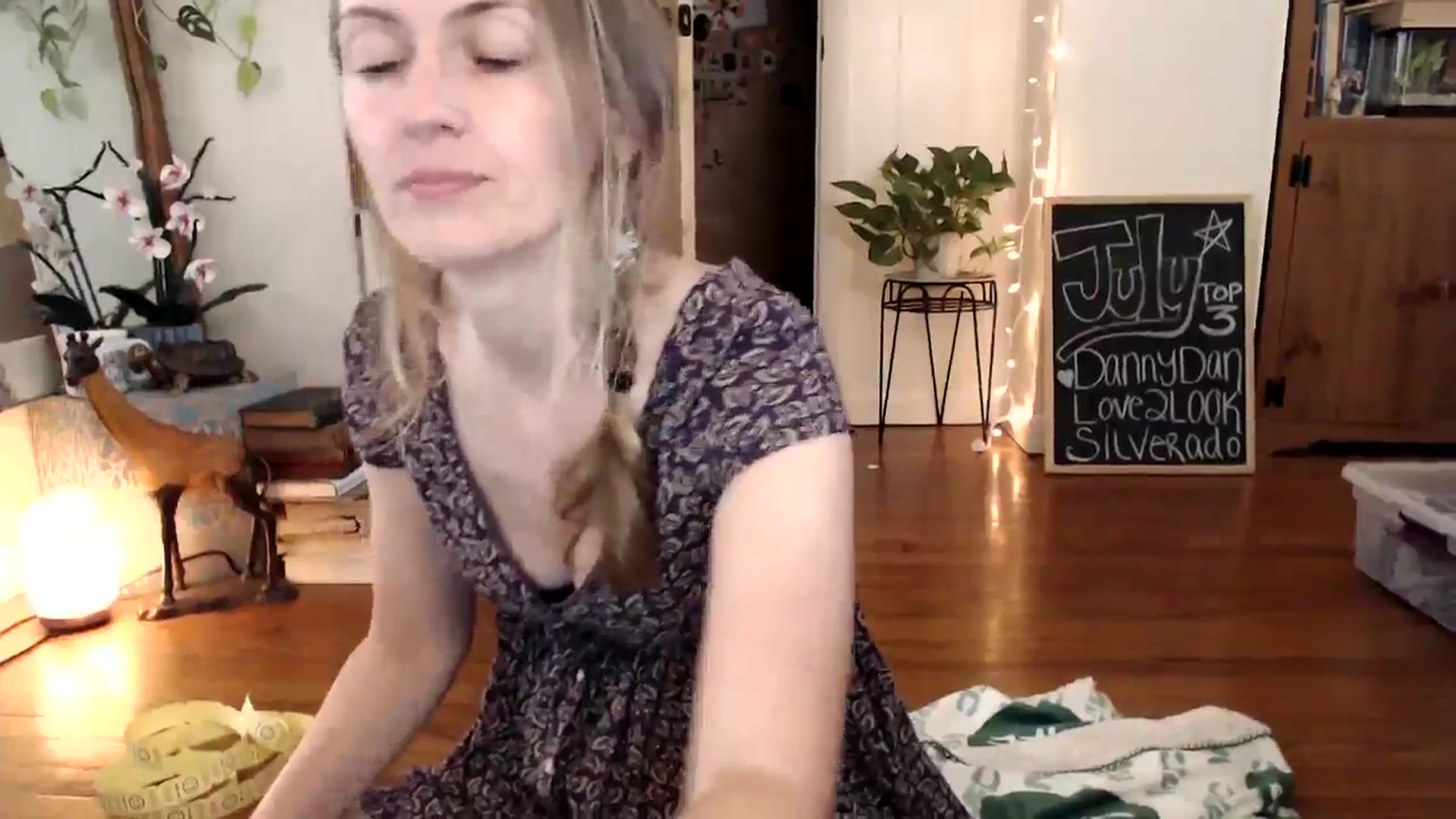 Gallery image thumbnail from WildflowerEm's myfreecams stream on, 07/27/2024, 21:19 image 4 of 20