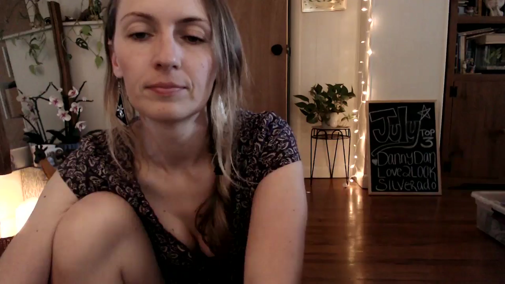 Gallery image thumbnail from WildflowerEm's myfreecams stream on, 07/27/2024, 21:19 image 9 of 20