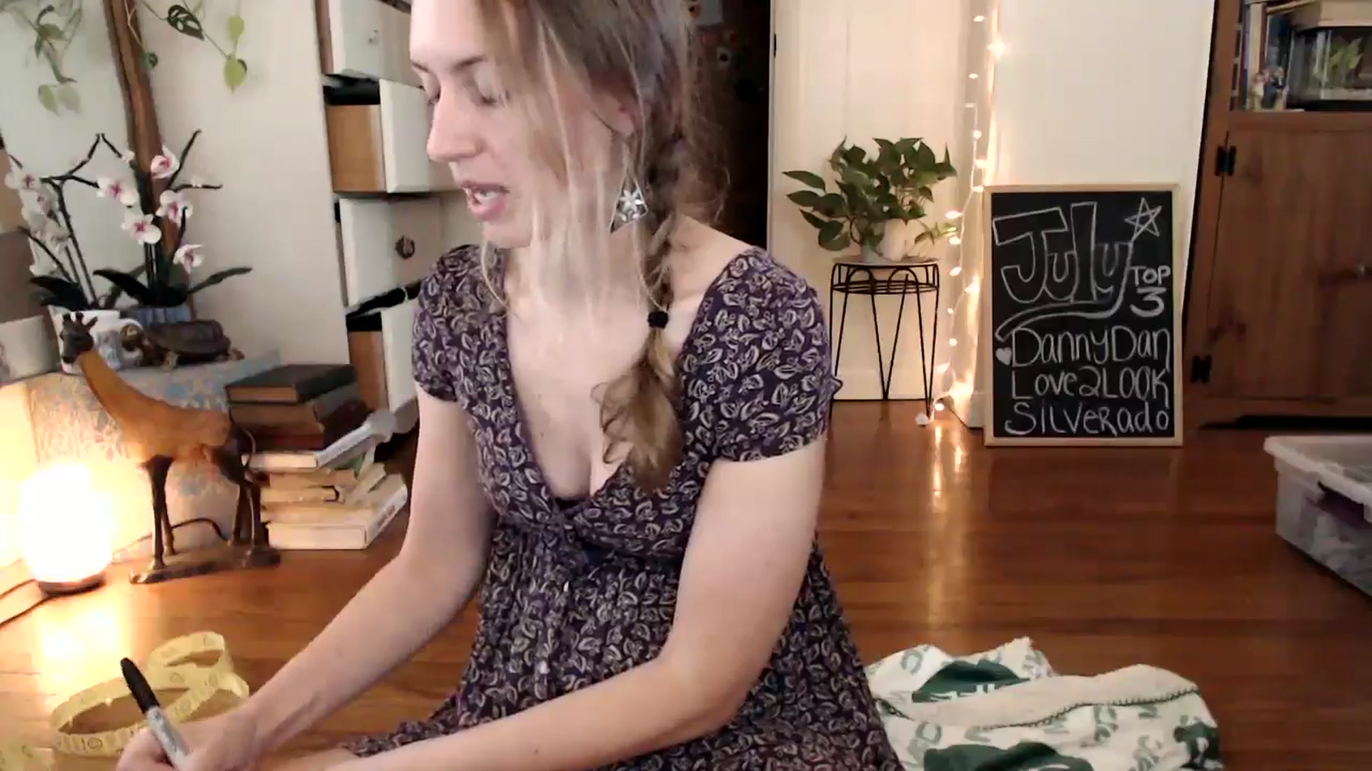 Gallery image thumbnail from WildflowerEm's myfreecams stream on, 07/27/2024, 21:19 image 5 of 20
