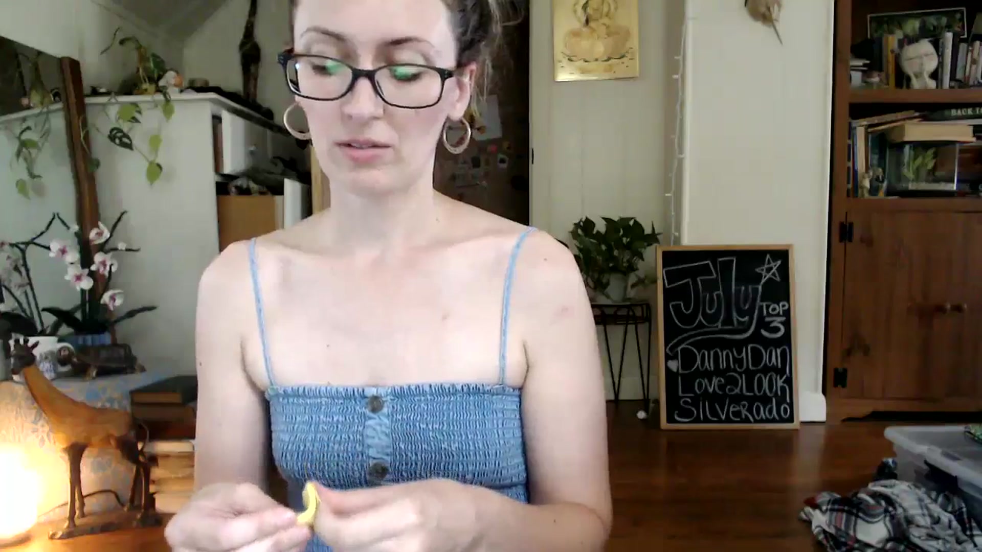 Gallery image thumbnail from WildflowerEm's myfreecams stream on, 07/28/2024, 21:38 image 5 of 20