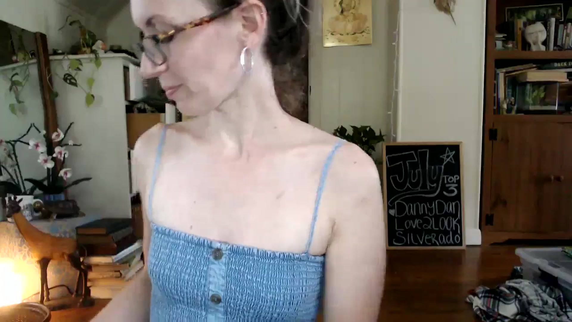 Gallery image thumbnail from WildflowerEm's myfreecams stream on, 07/28/2024, 21:38 image 4 of 20