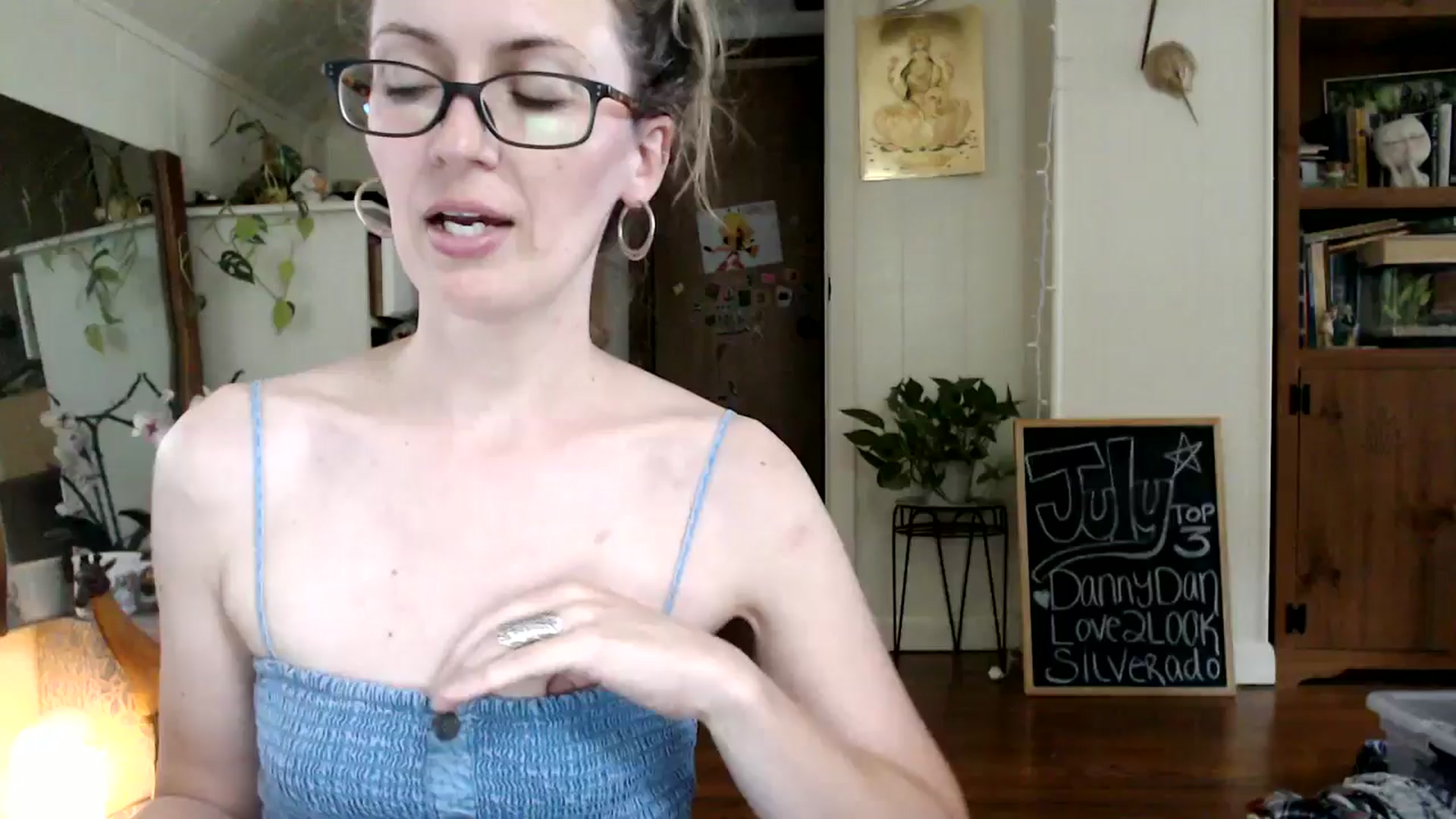 Gallery image thumbnail from WildflowerEm's myfreecams stream on, 07/28/2024, 21:38 image 3 of 20