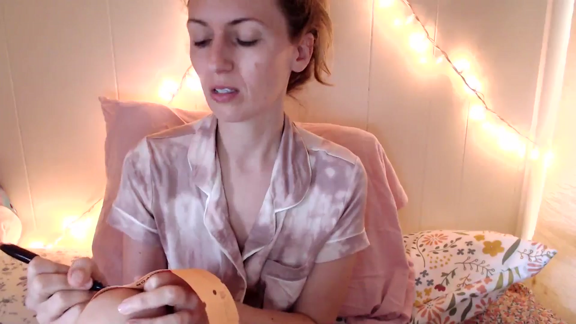 Gallery image thumbnail from WildflowerEm's myfreecams stream on, 08/11/2024, 21:48 image 4 of 20