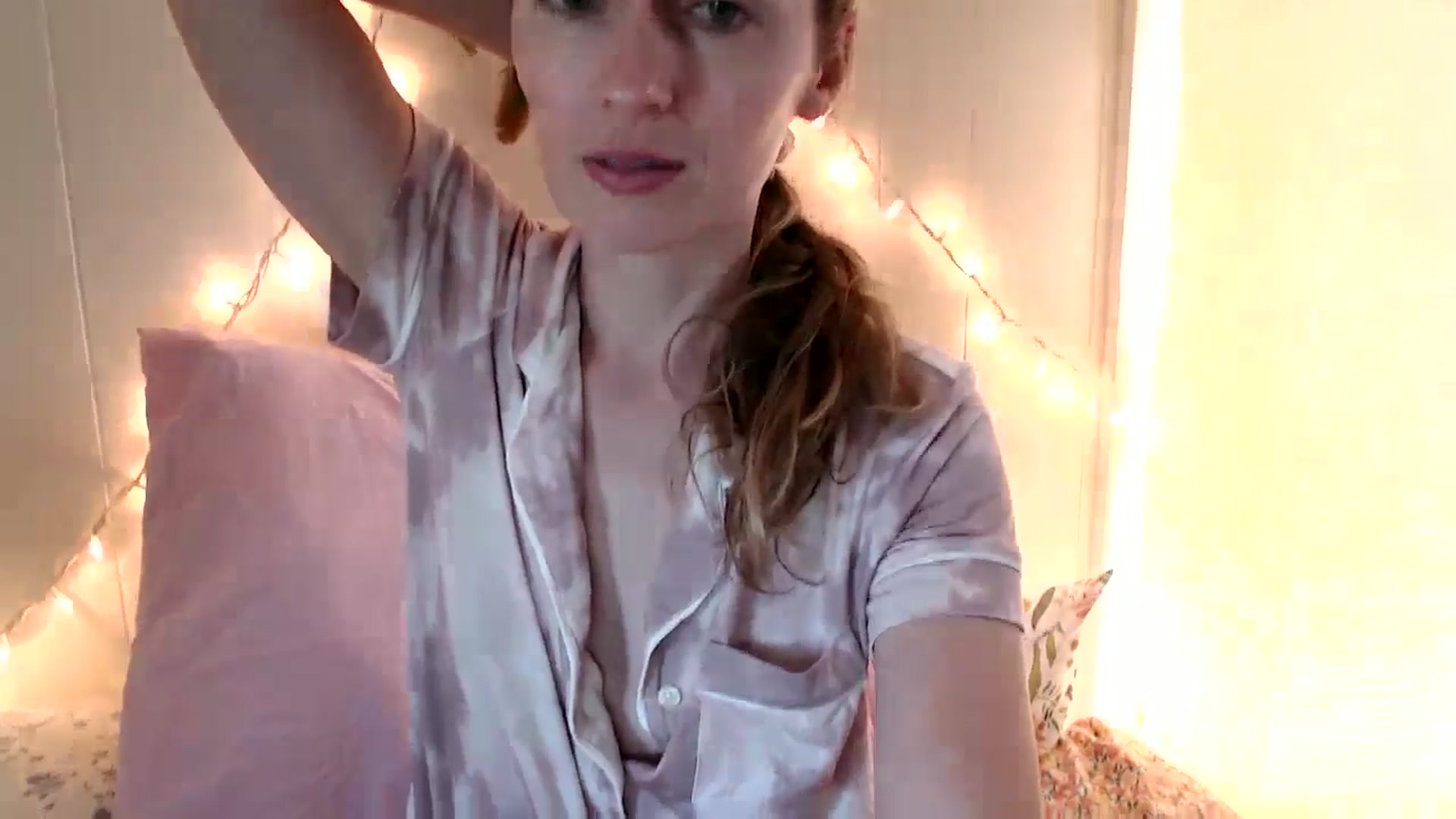 Gallery image thumbnail from WildflowerEm's myfreecams stream on, 08/11/2024, 21:48 image 11 of 20