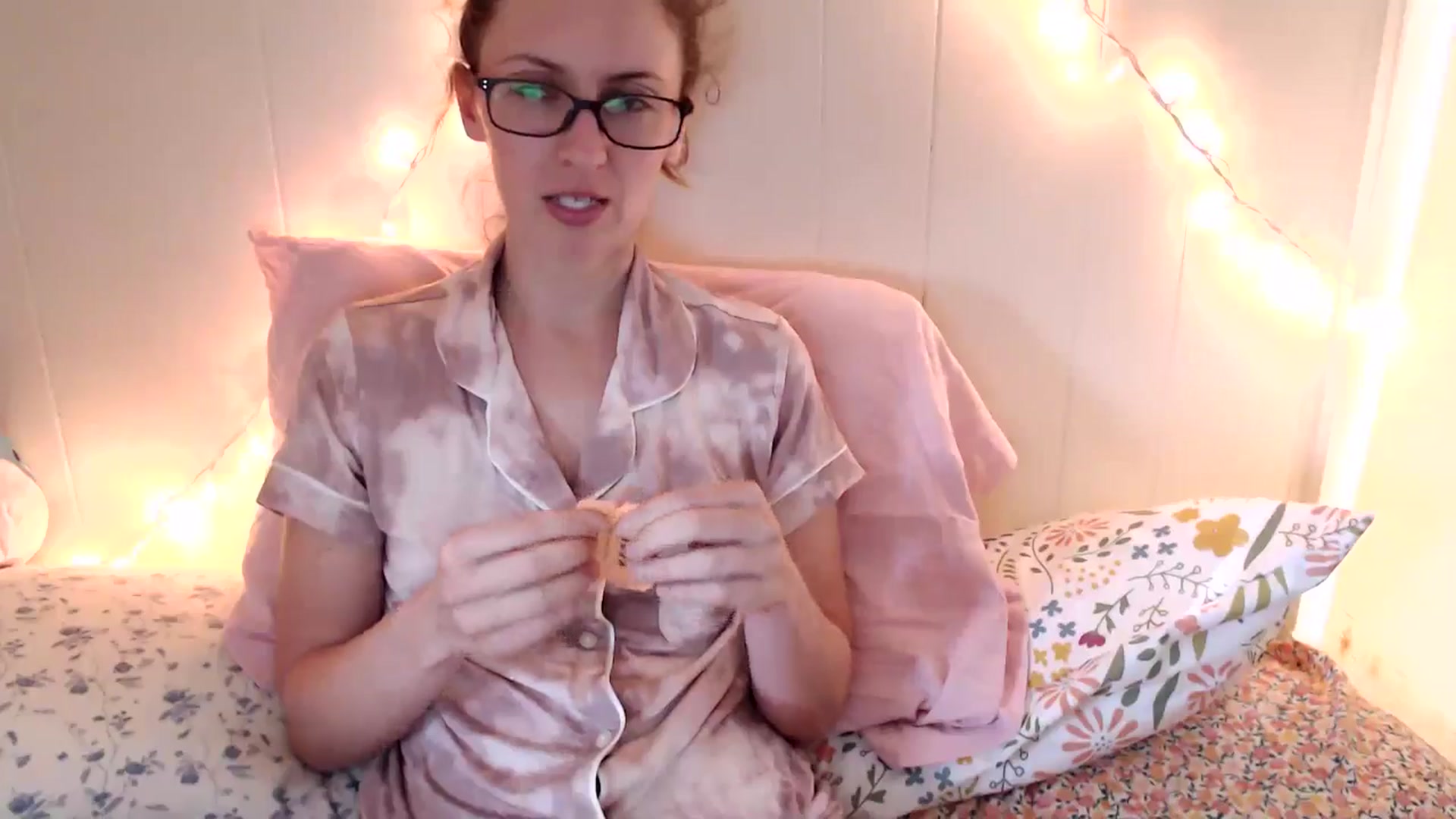 Gallery image thumbnail from WildflowerEm's myfreecams stream on, 08/11/2024, 21:48 image 5 of 20
