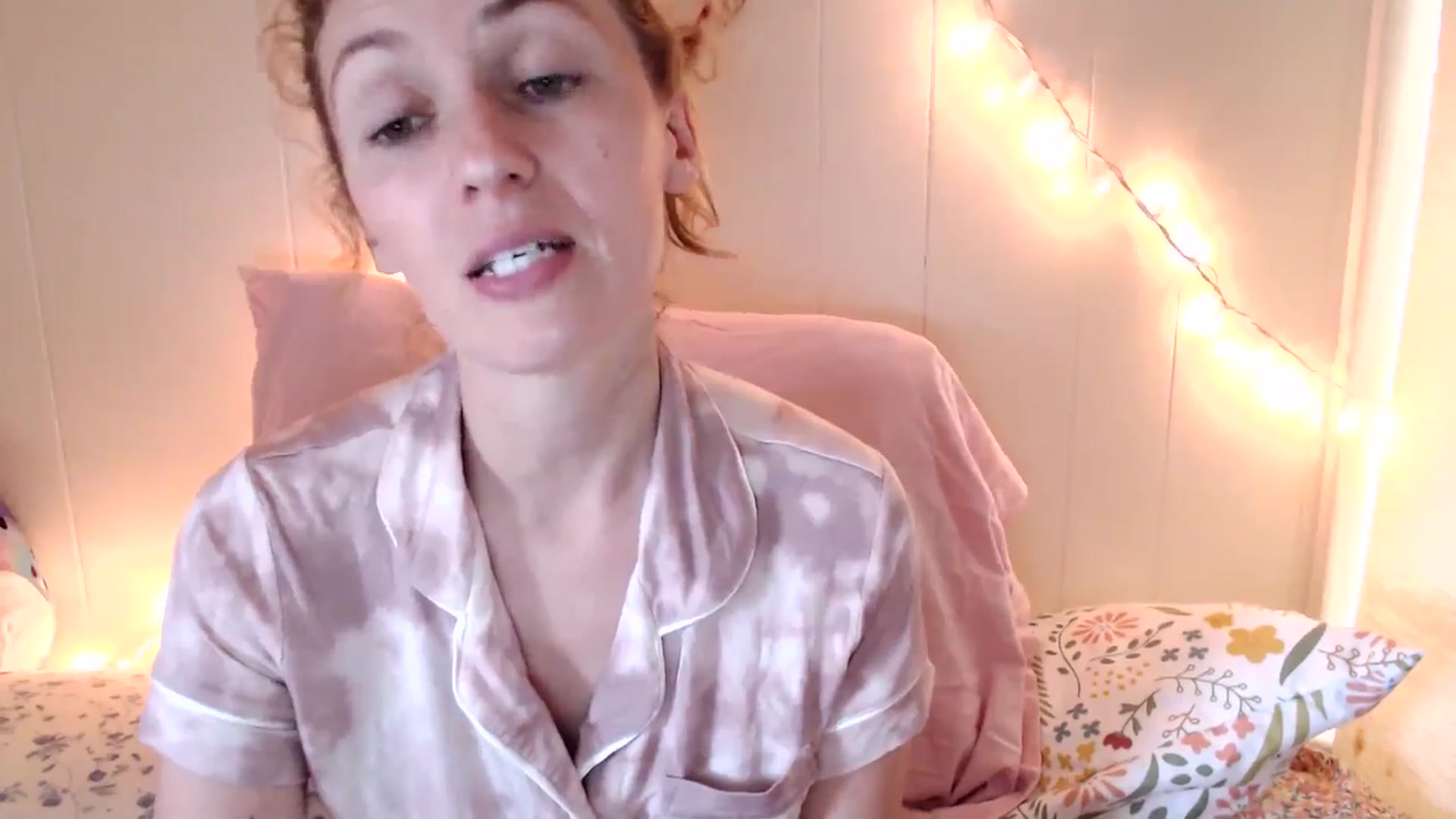 Gallery image thumbnail from WildflowerEm's myfreecams stream on, 08/11/2024, 21:48 image 3 of 20