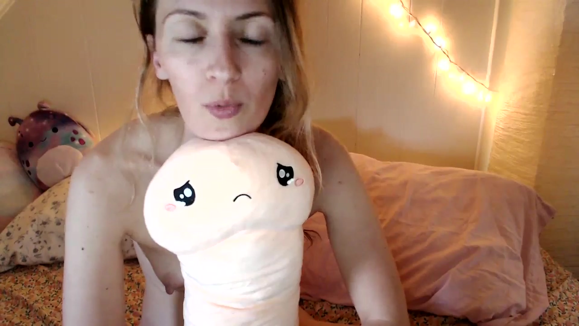 Gallery image thumbnail from WildflowerEm's myfreecams stream on, 08/11/2024, 22:14 image 20 of 20