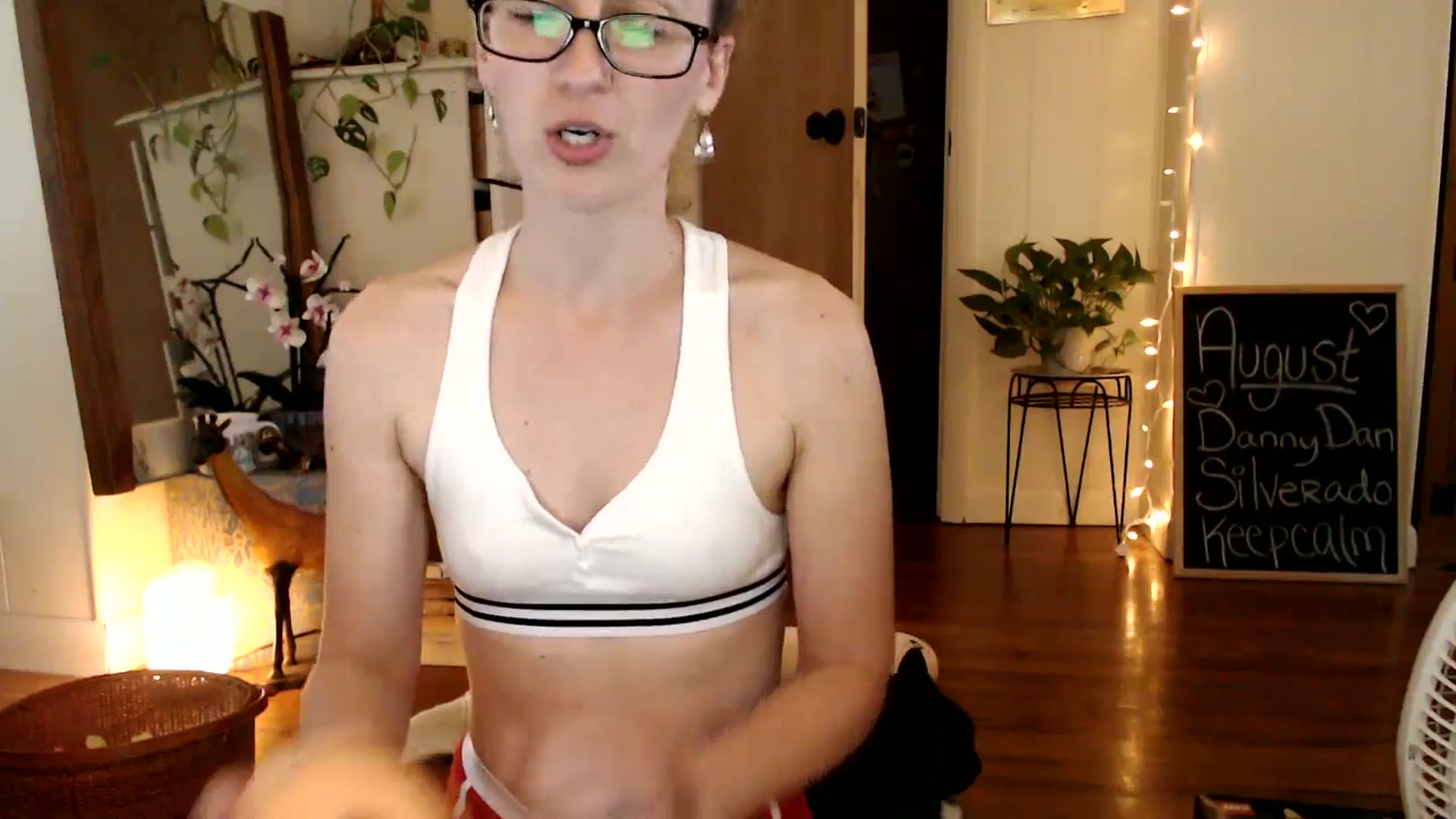 Gallery image thumbnail from WildflowerEm's myfreecams stream on, 08/18/2024, 22:50 image 9 of 20