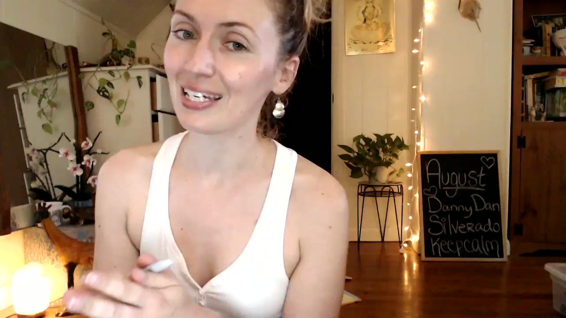 Gallery image thumbnail from WildflowerEm's myfreecams stream on, 08/18/2024, 22:50 image 1 of 20