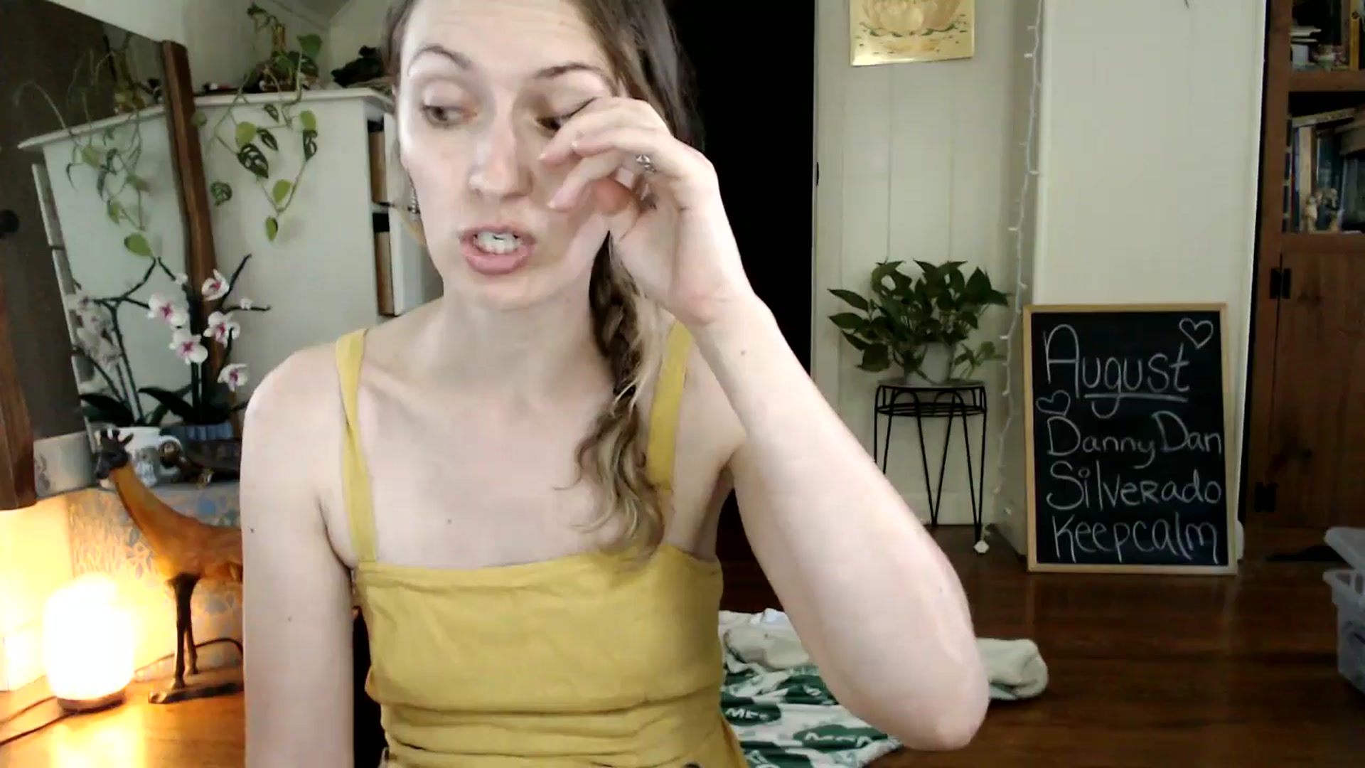 Gallery image thumbnail from WildflowerEm's myfreecams stream on, 08/25/2024, 21:22 image 2 of 20