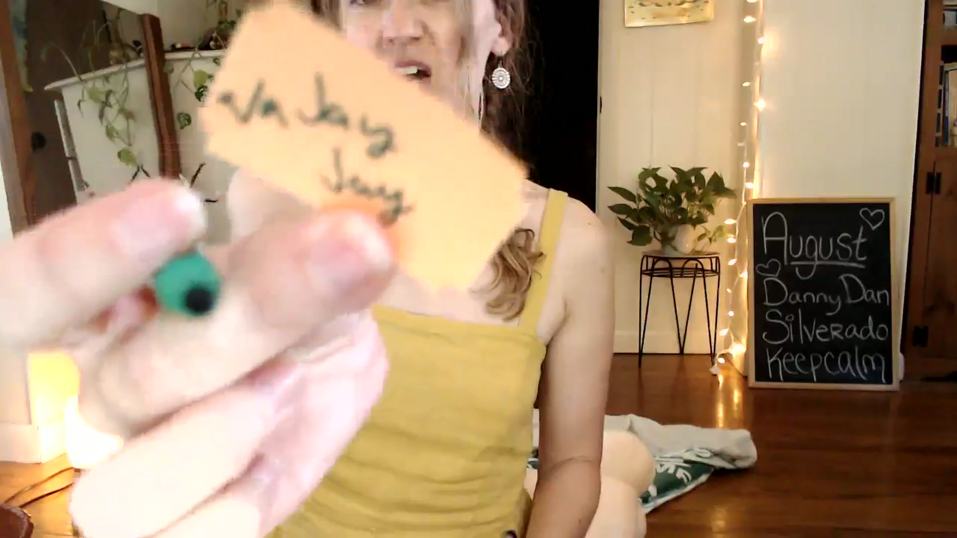 Gallery image thumbnail from WildflowerEm's myfreecams stream on, 08/25/2024, 21:22 image 6 of 20