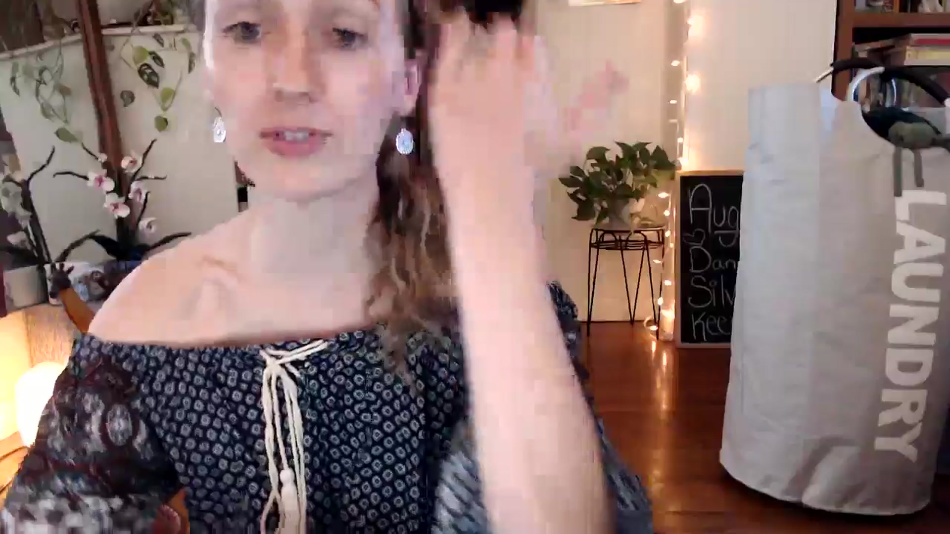 Gallery image thumbnail from WildflowerEm's myfreecams stream on, 08/31/2024, 23:15 image 3 of 20
