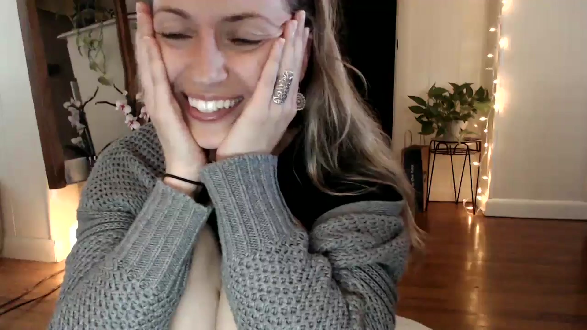 Gallery image thumbnail from WildflowerEm's myfreecams stream on, 09/05/2024, 18:45 image 6 of 20