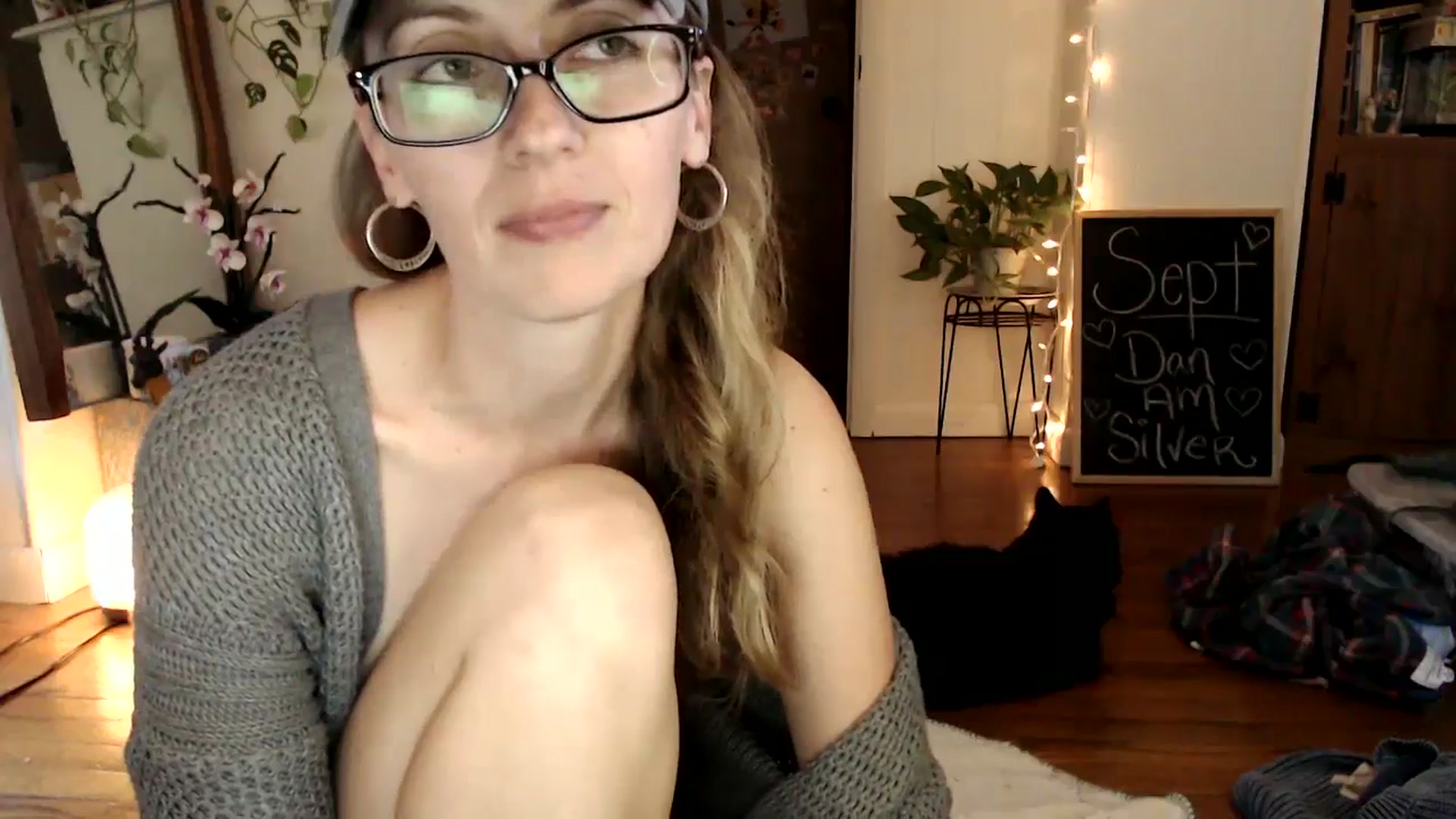 Gallery image thumbnail from WildflowerEm's myfreecams stream on, 09/15/2024, 21:54 image 3 of 20