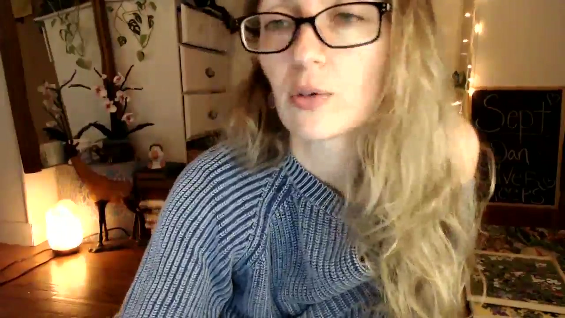 Gallery image thumbnail from WildflowerEm's myfreecams stream on, 09/22/2024, 22:09 image 19 of 20