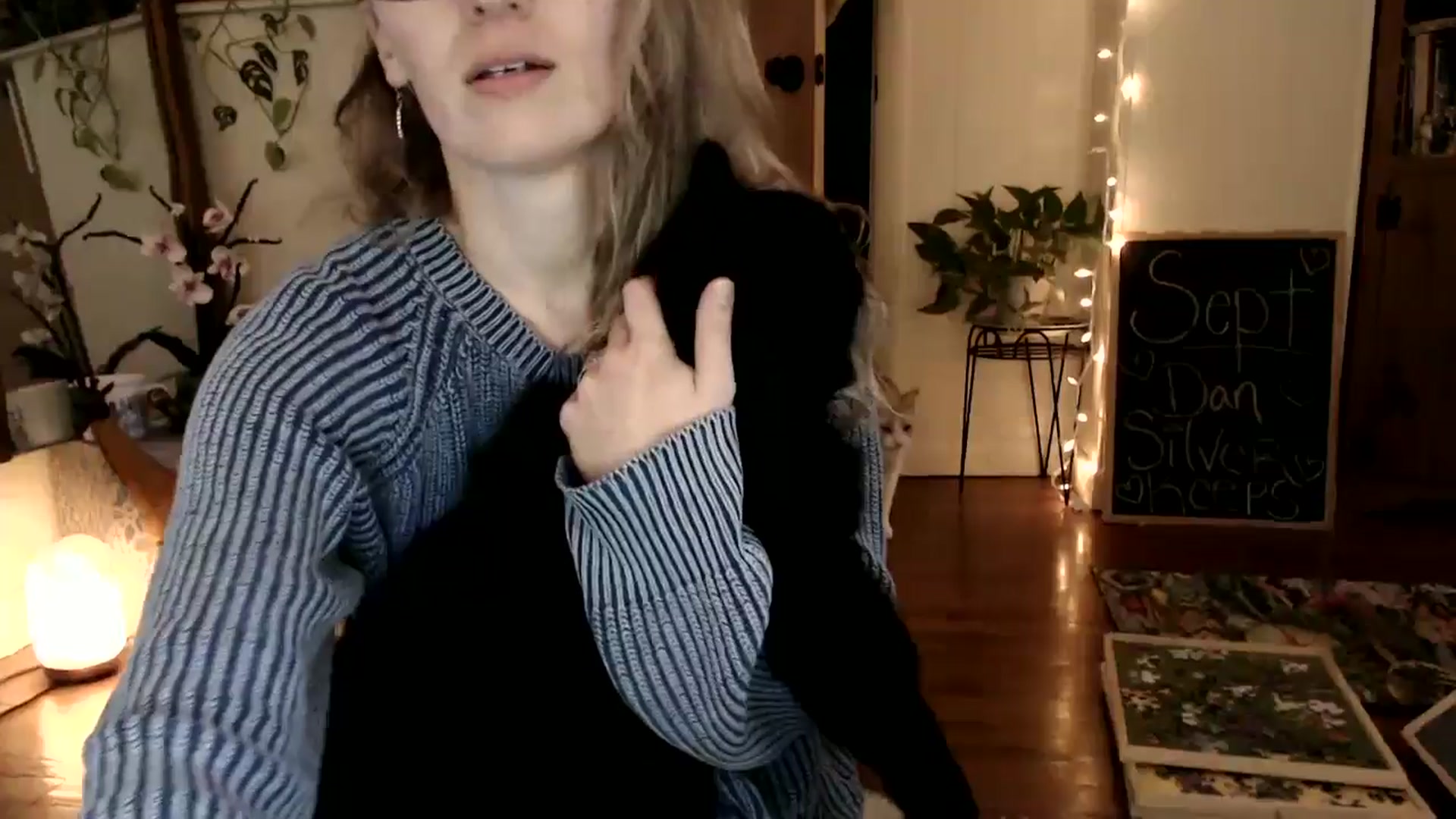Gallery image thumbnail from WildflowerEm's myfreecams stream on, 09/22/2024, 22:09 image 15 of 20
