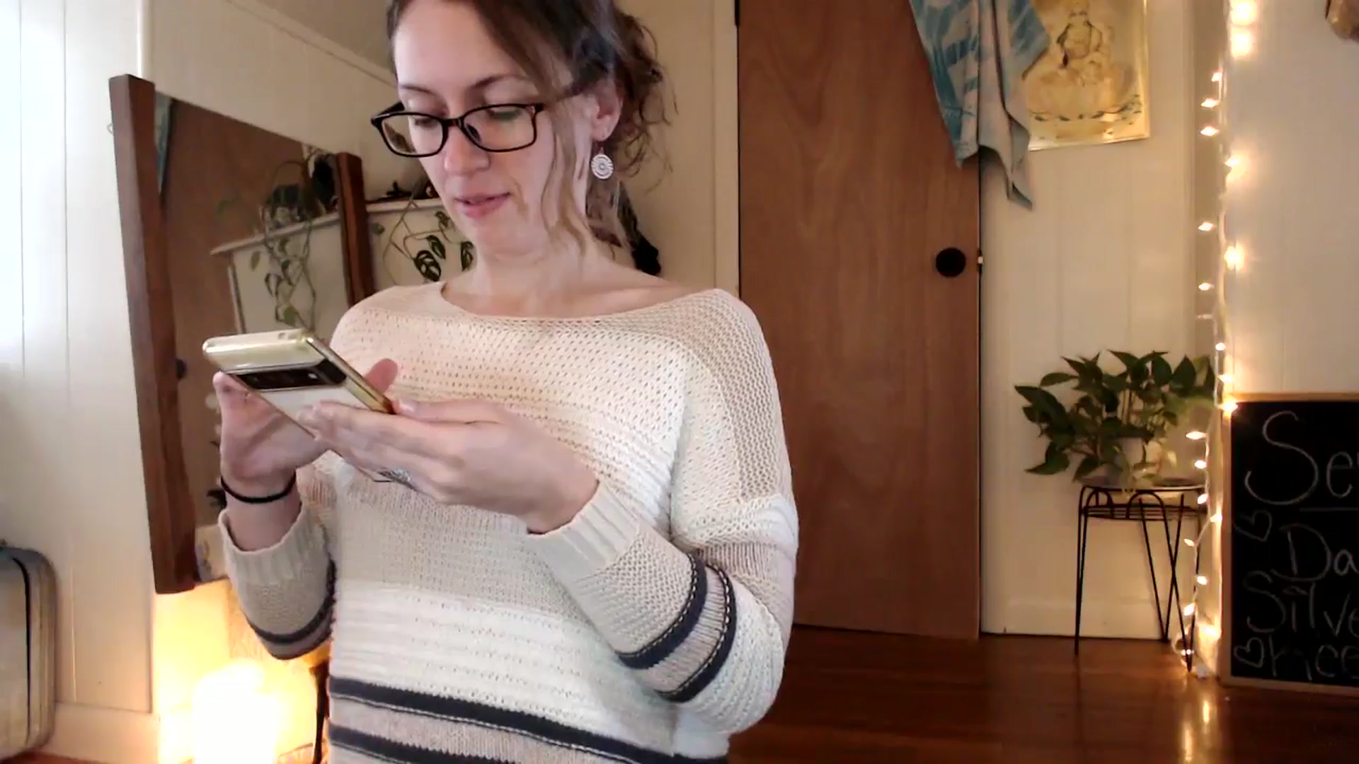 Gallery image thumbnail from WildflowerEm's myfreecams stream on, 09/29/2024, 22:11 image 5 of 20
