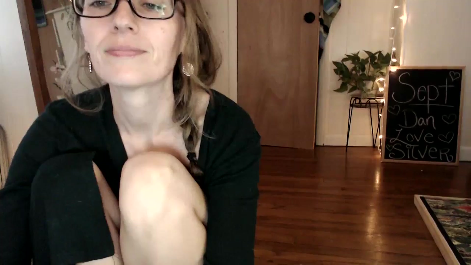 Gallery image thumbnail from WildflowerEm's myfreecams stream on, 09/30/2024, 18:51 image 12 of 20